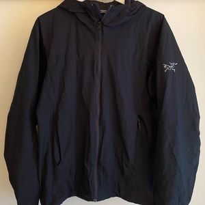 Arc’teryx Urban Windbreaker in Black
